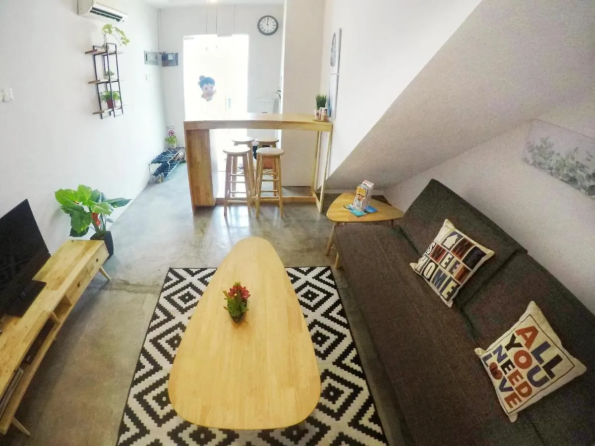 112 Granny Lodge 外婆家-Warmest Home In Georgetown بيت للعطل جورج تاون